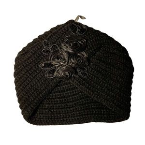 New ~ Black sweater hat Embroidery for a Chic Look ~ Love this style